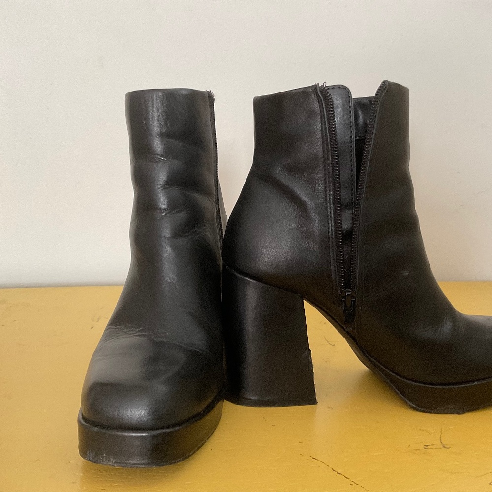 Steve Madden Boots
